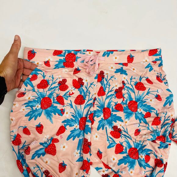 NWT Posh Peanut Size L (8/10) Strawberry Women's PJs - Picture 4 of 4